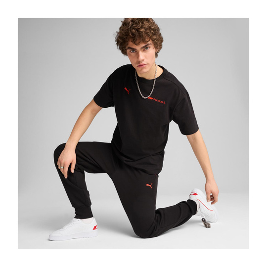 Camiseta Hombre Essential Relaxed Logo negra Formula 1 2025