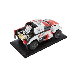 Coche a escala 1:24 Toyota Gazoo Racing HILUX T1+ Dakar